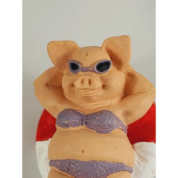 Pig In Bikini On The Beach Figurine Piglet Piggy Resin 3" Year 90s Pig Lover - Picture 2 of 12